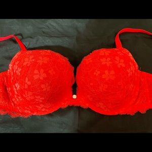Victoria’s Secret 38D Dream Angels Push-up Lacy Red  Bra